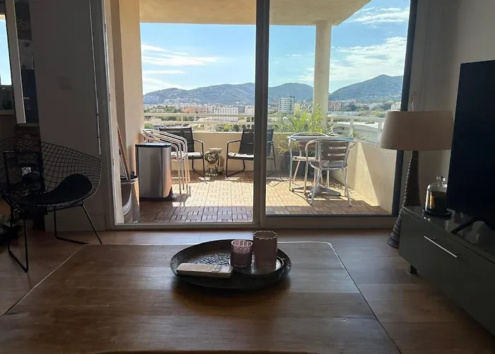 Lumineux A 2 Ajaccio (Corsica)